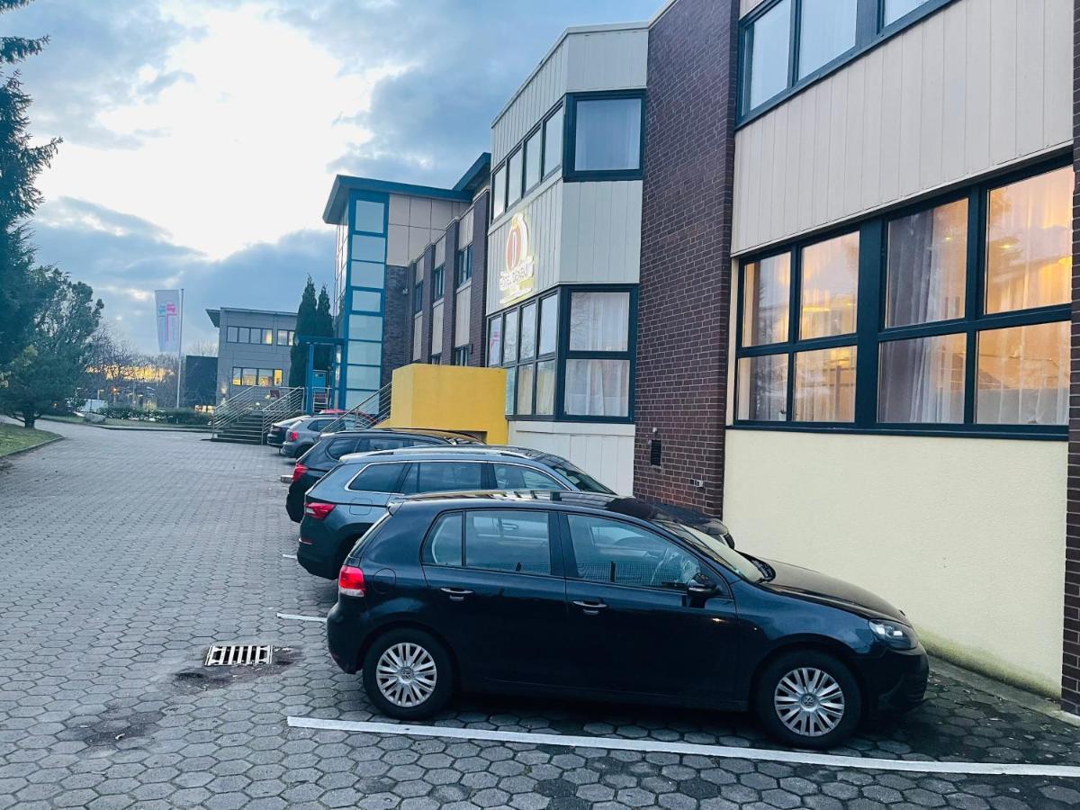 Hotel Denbu Hamburg-Harburg Buitenkant foto
