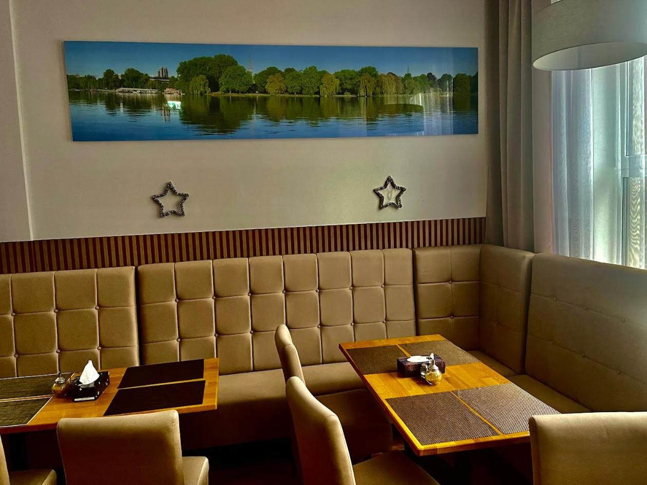 Hotel Denbu Hamburg-Harburg Buitenkant foto