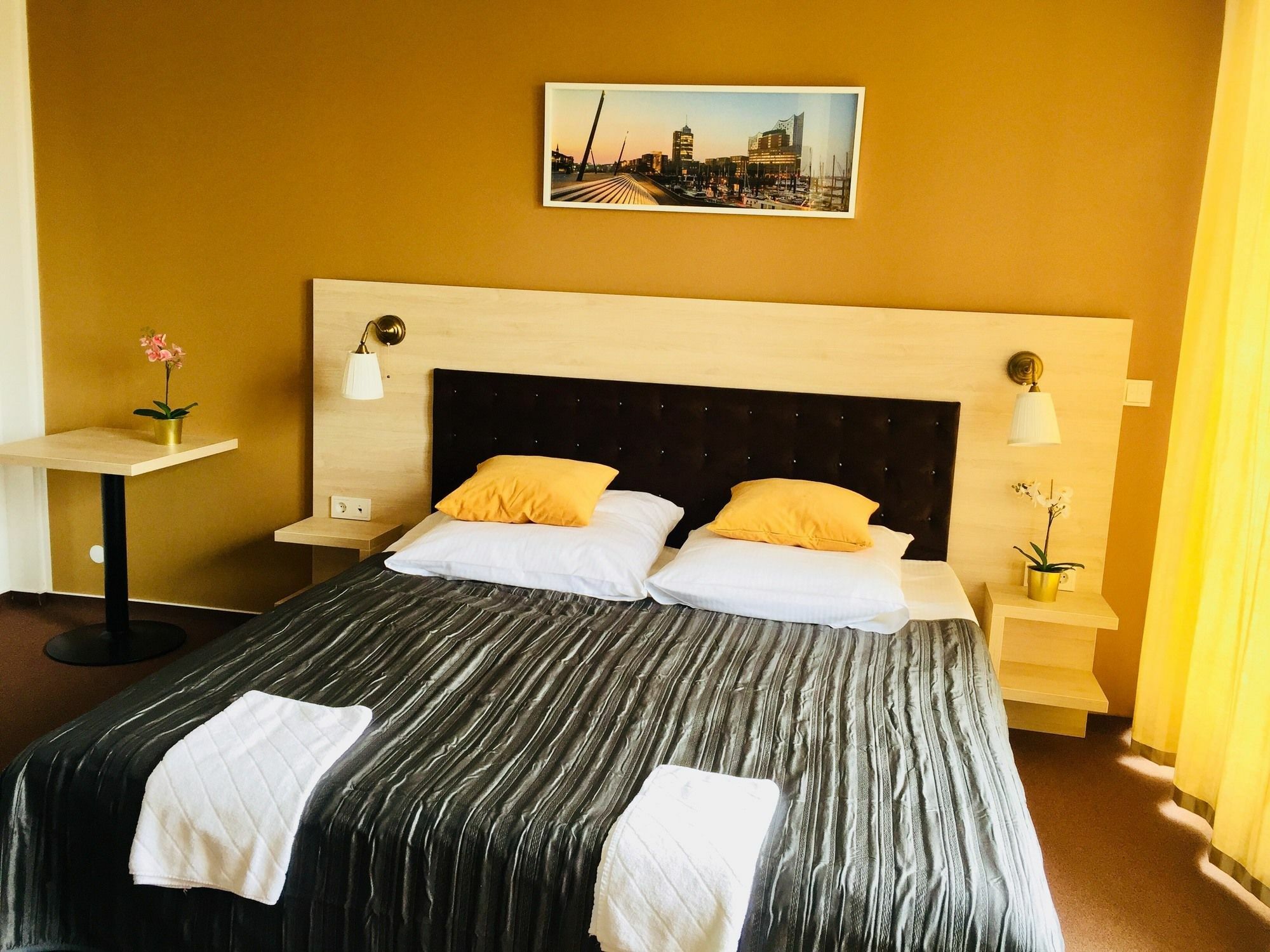 Hotel Denbu Hamburg-Harburg Buitenkant foto